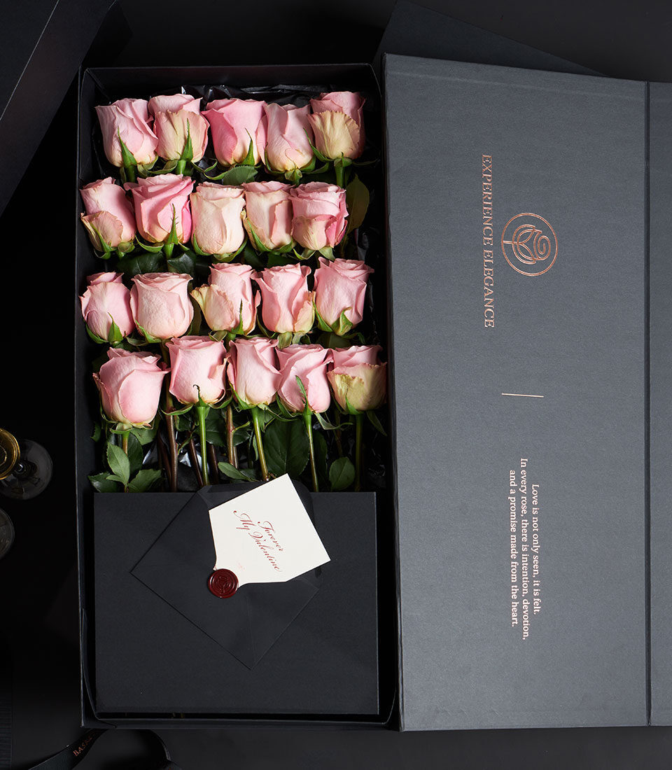 Hermosa Pink Luxury Rose Bouquet in VIP Box