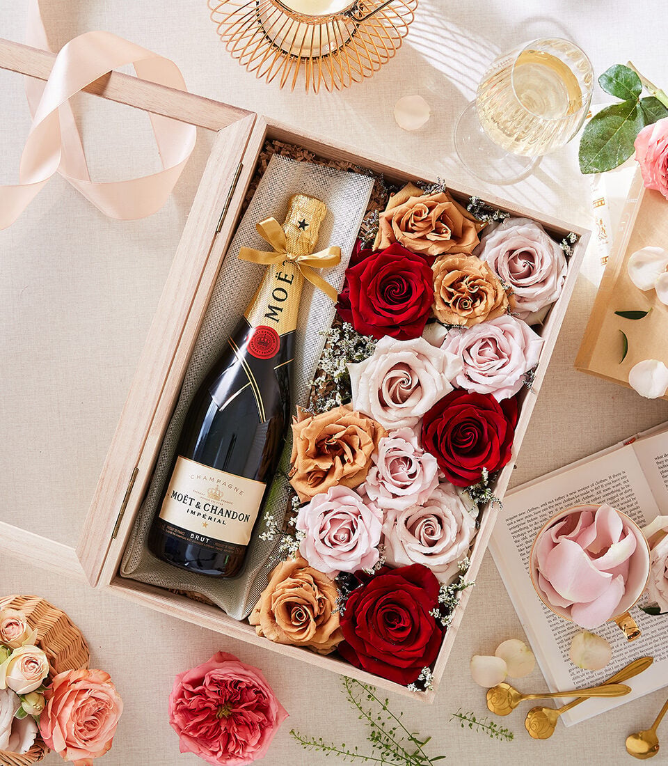 Luxury Champagne And Flowers Gift Box
