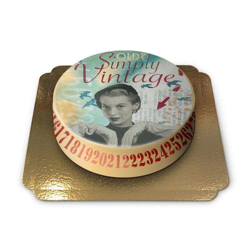Vintage cake by Pia Lilienthal (Small (6 Servings))