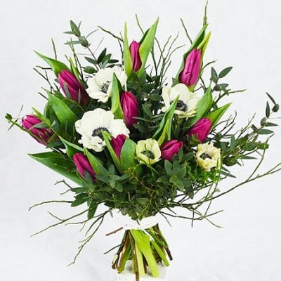Send the bouquet Sign as a flower bud