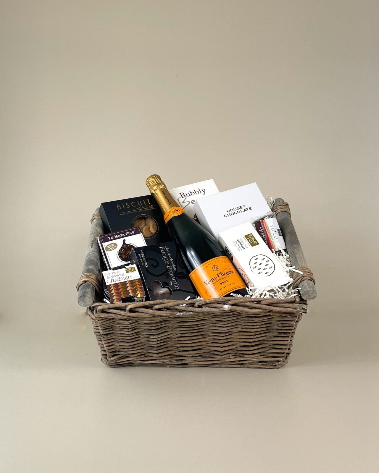 The Champagne Veuve Clicquot Brut Gift Box