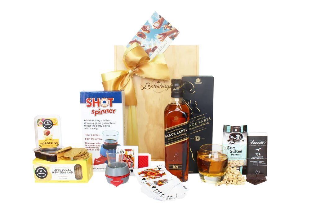 A Night with Johnnie Walker Gift Set
