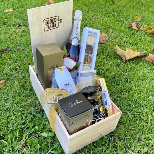 Gold Premium Gift Basket
