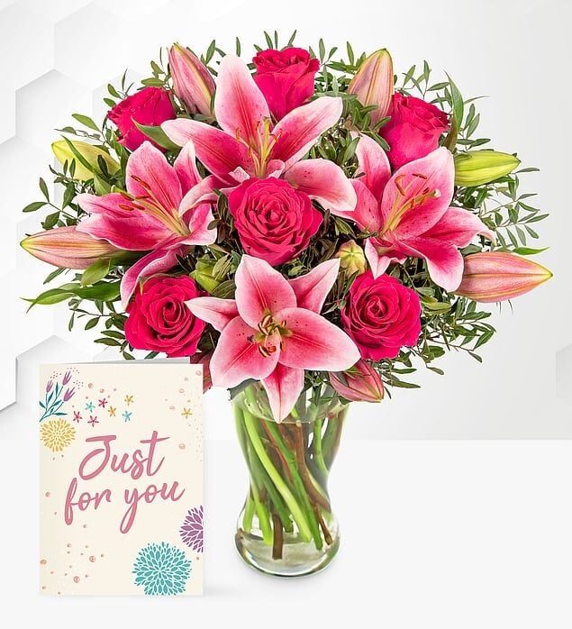 Rose and Lily with Card (Standard)