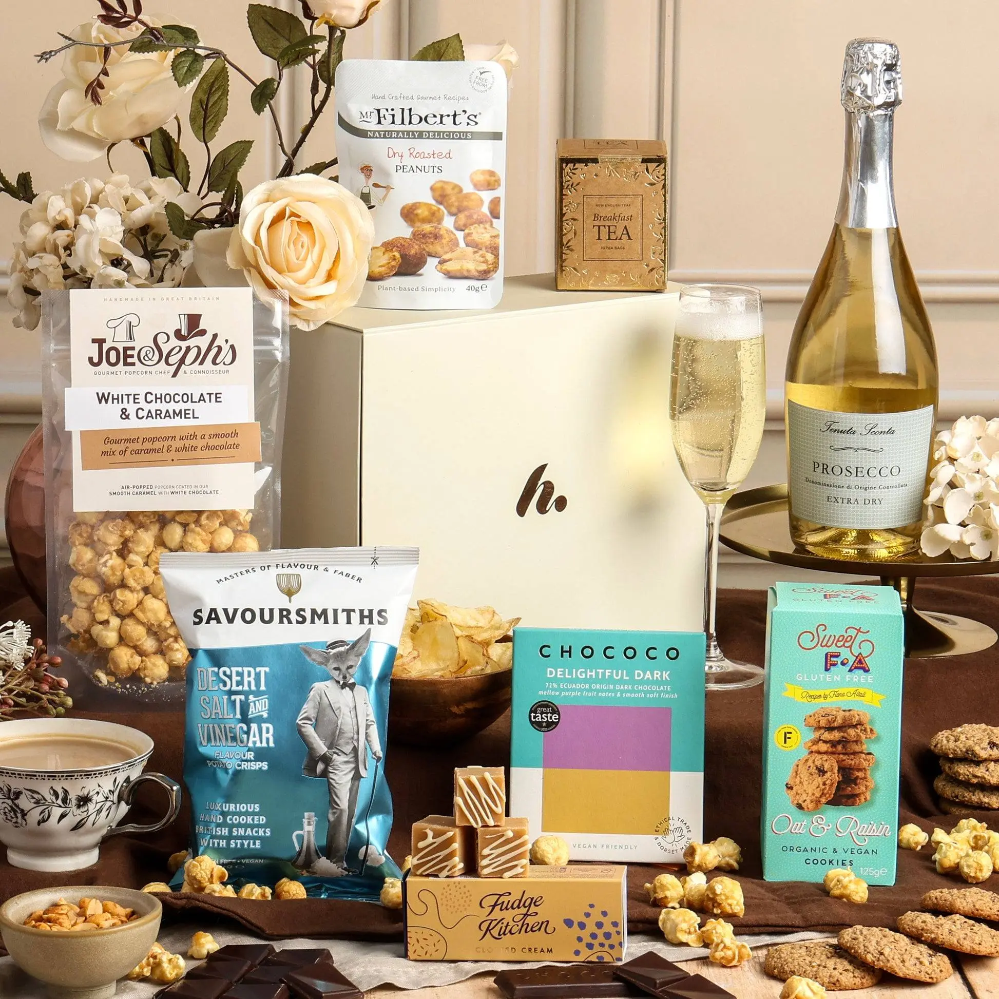 Sweet & Savoury Delights Hamper with Prosecco