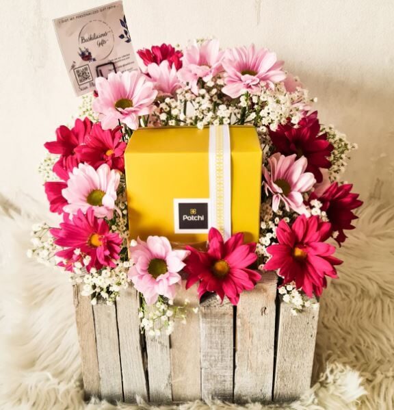 Pink Flowers & Chocolate Combo