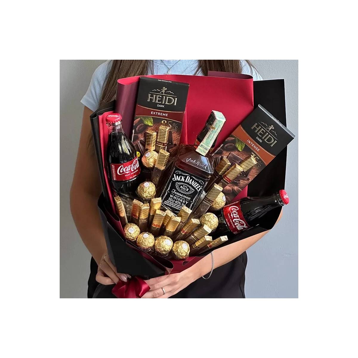 Bouquet with Jack Daniels and Chocolate