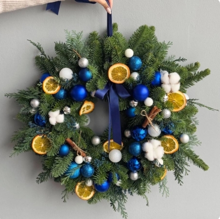 Spruce Wreath "Frozen"