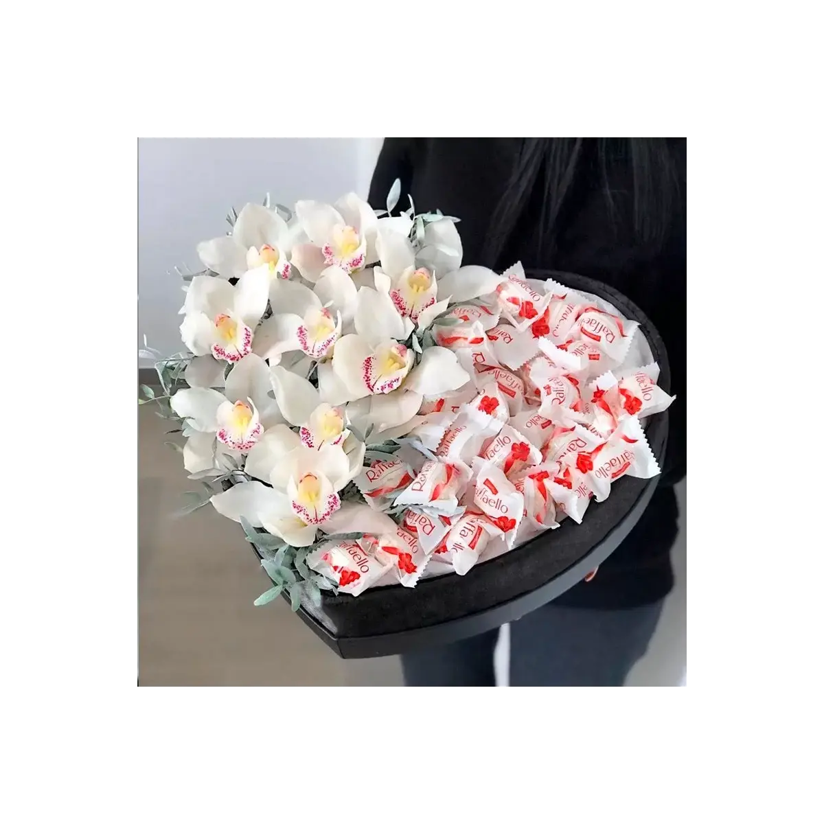 Orchid Raffaello Heart Premium