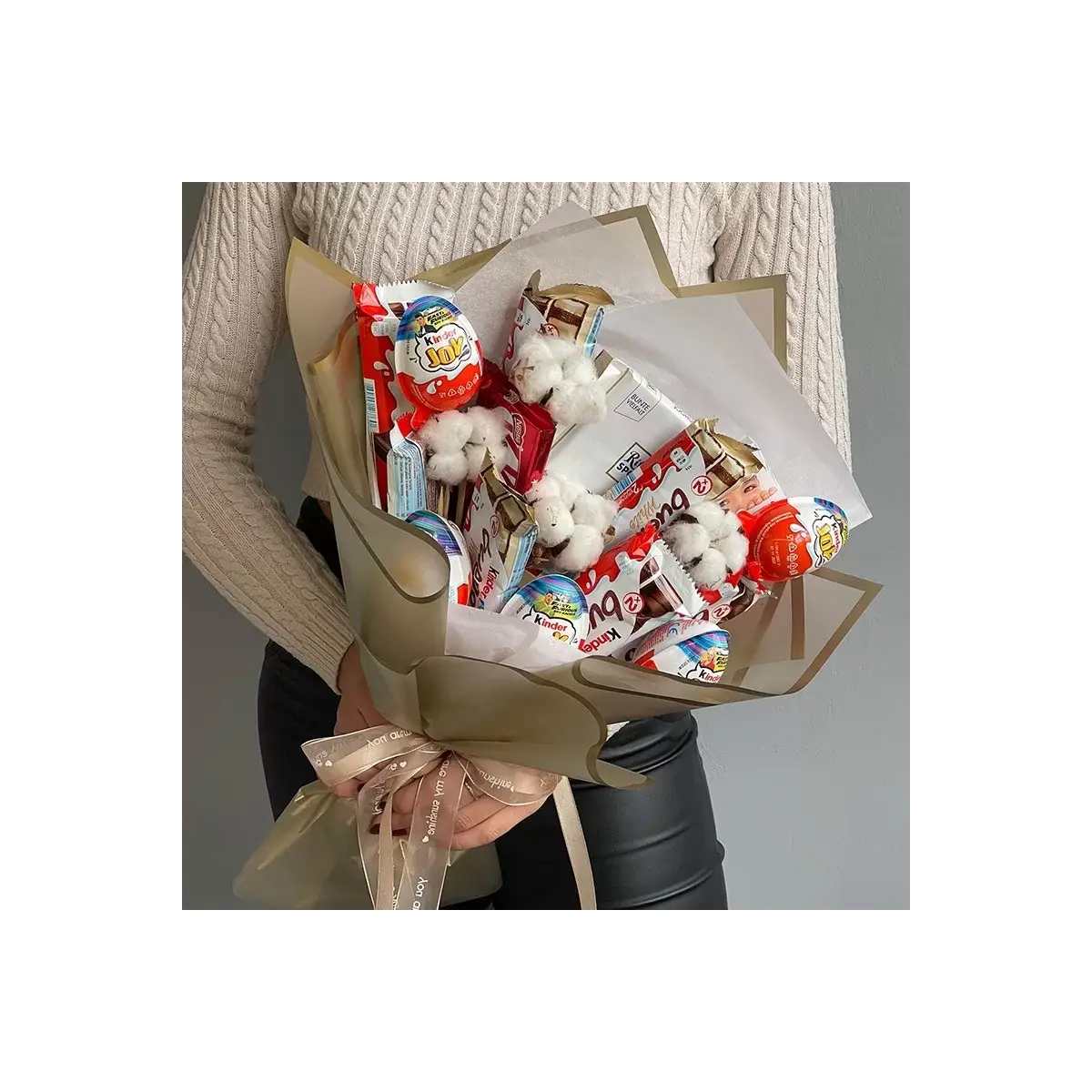 Kinder Bouquet with Cotton