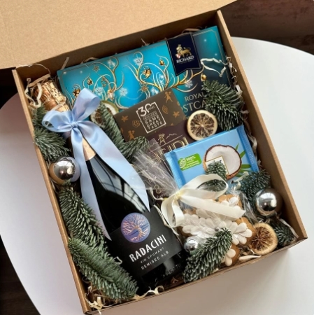Gift Box "Snow Patterns"