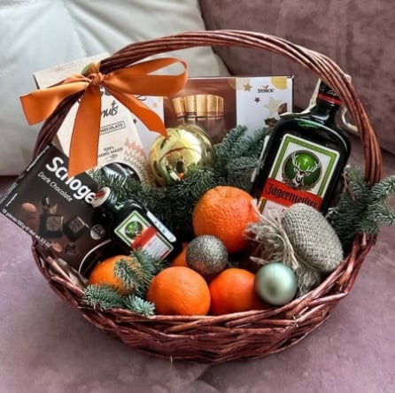 Basket "New Year's Mood"
