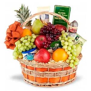 #08 Good Fruit, & Cheese Basket