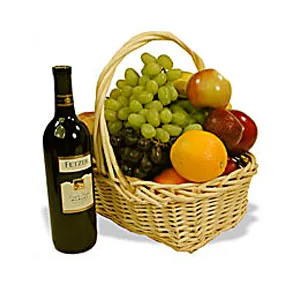 #05 Fruit and Wine Basket