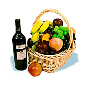 #04 Fruit and Wine Basket