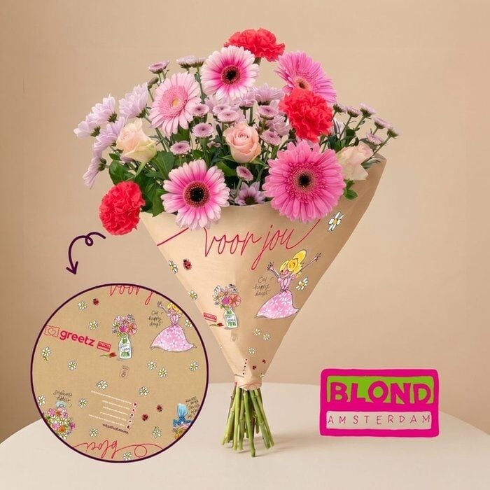 Soft Pink Bouquet in Blond Amsterdam gift packaging
