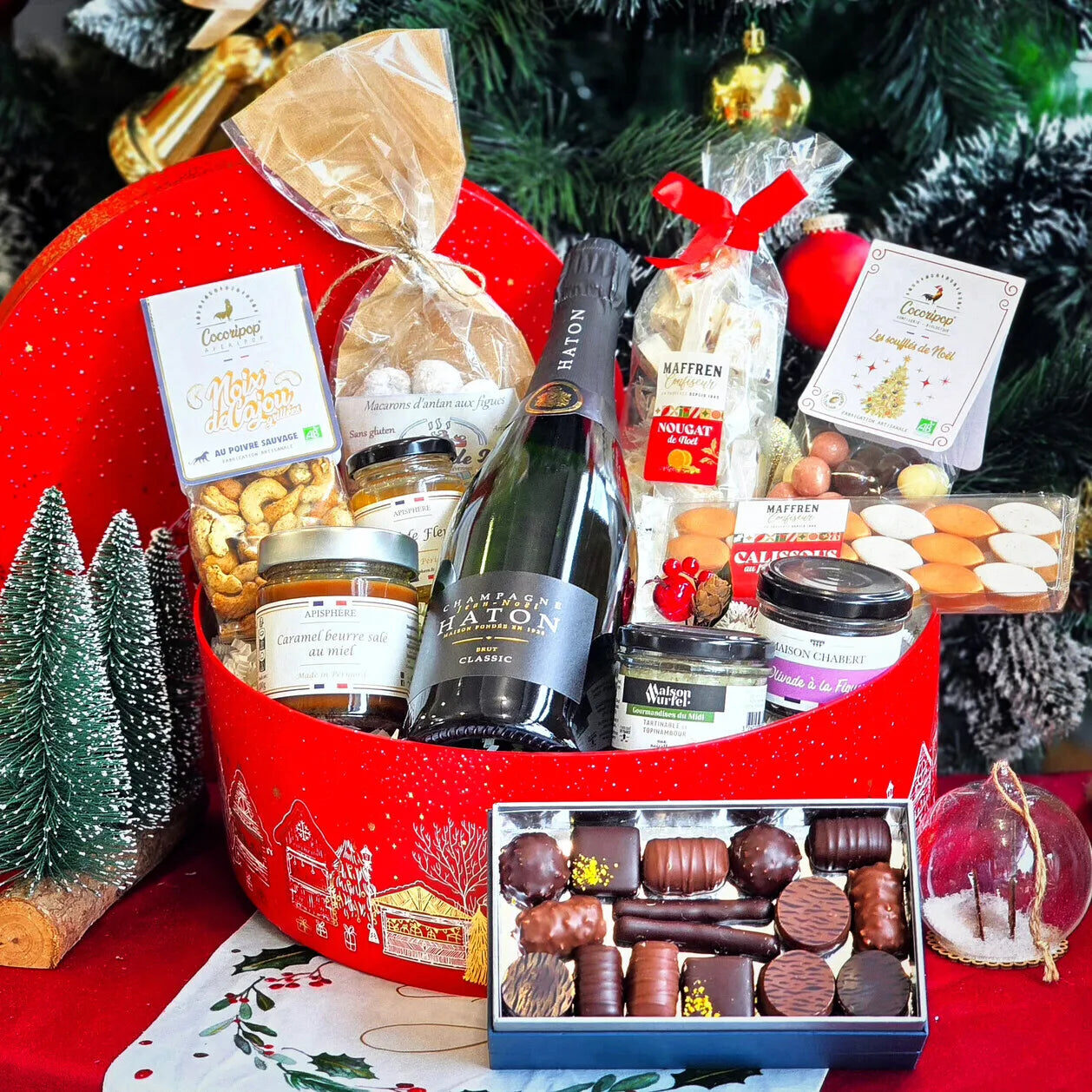 Gourmet Basket "The Red Hat"