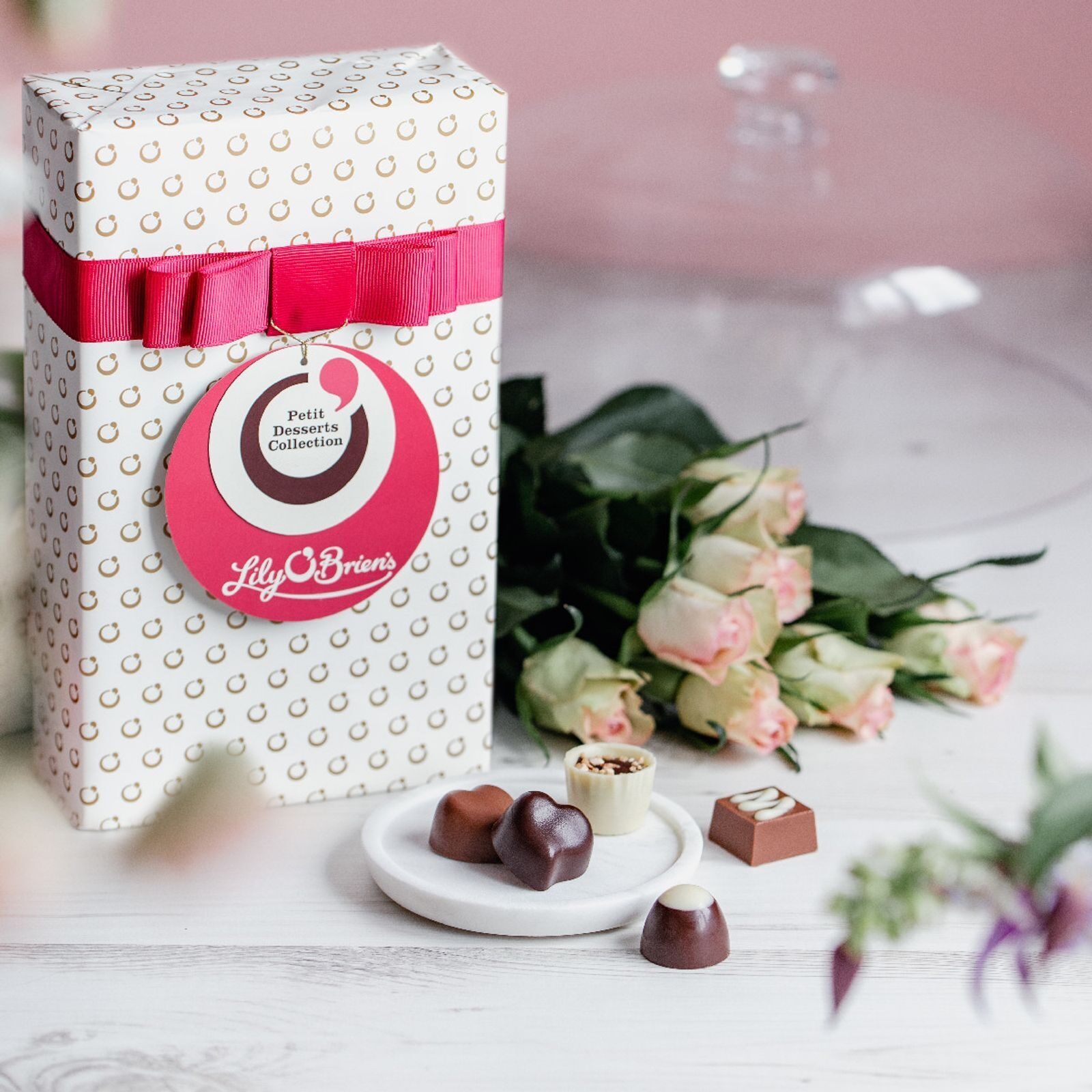 Petit Desserts Collection, 22 Chocolates, 220g