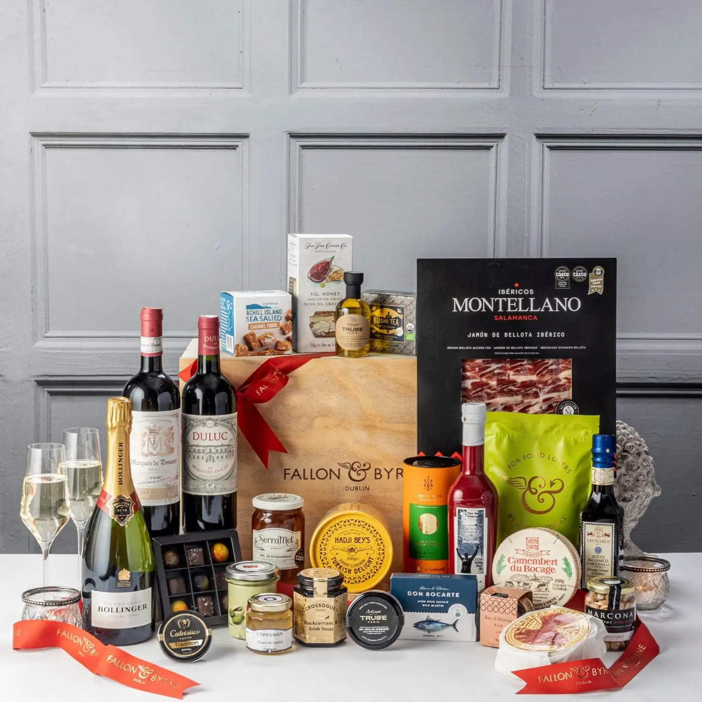 Arthur Cox Prosecco &amp; Choc Hamper 23%