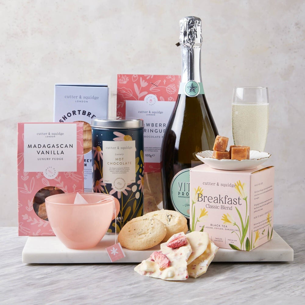 Mother's Day Afternoon Treat Hamper with Prosecco