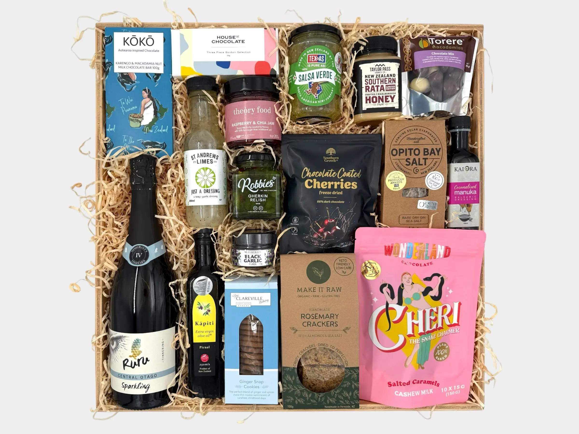 Artisan Aotearoa 'Best of NZ' Gift Box | We Love Local