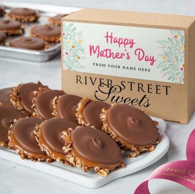 Custom Mother's Day Bear Claw Box