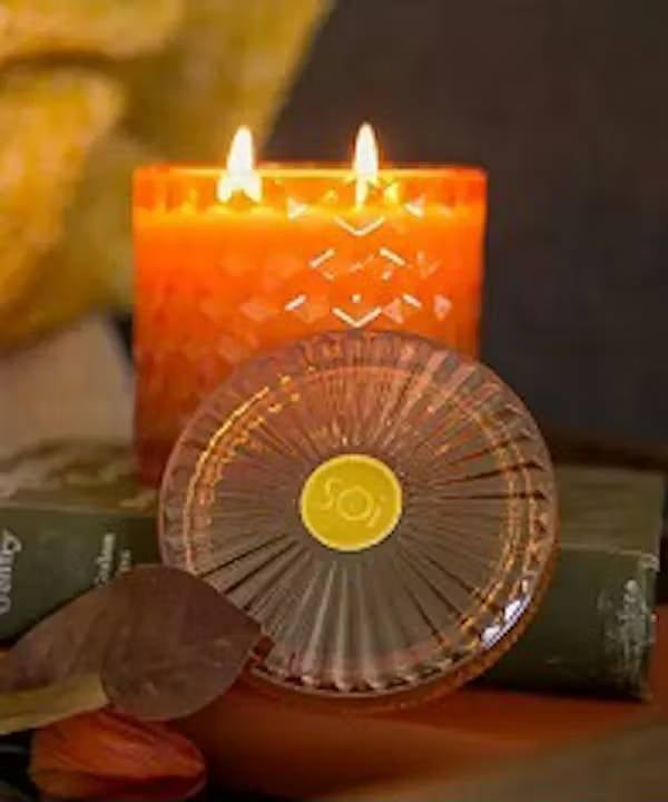 Shimmer Candle Collection (Pumpkin Chai
)