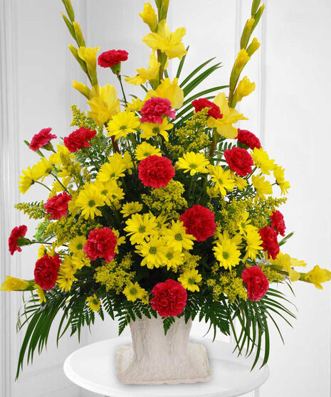 Golden Remembrance Sympathy Arrangement (Standard)