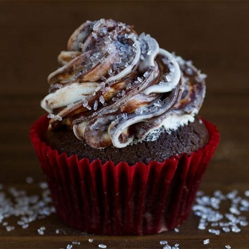 Tuxedo Cupcake 6 pcs