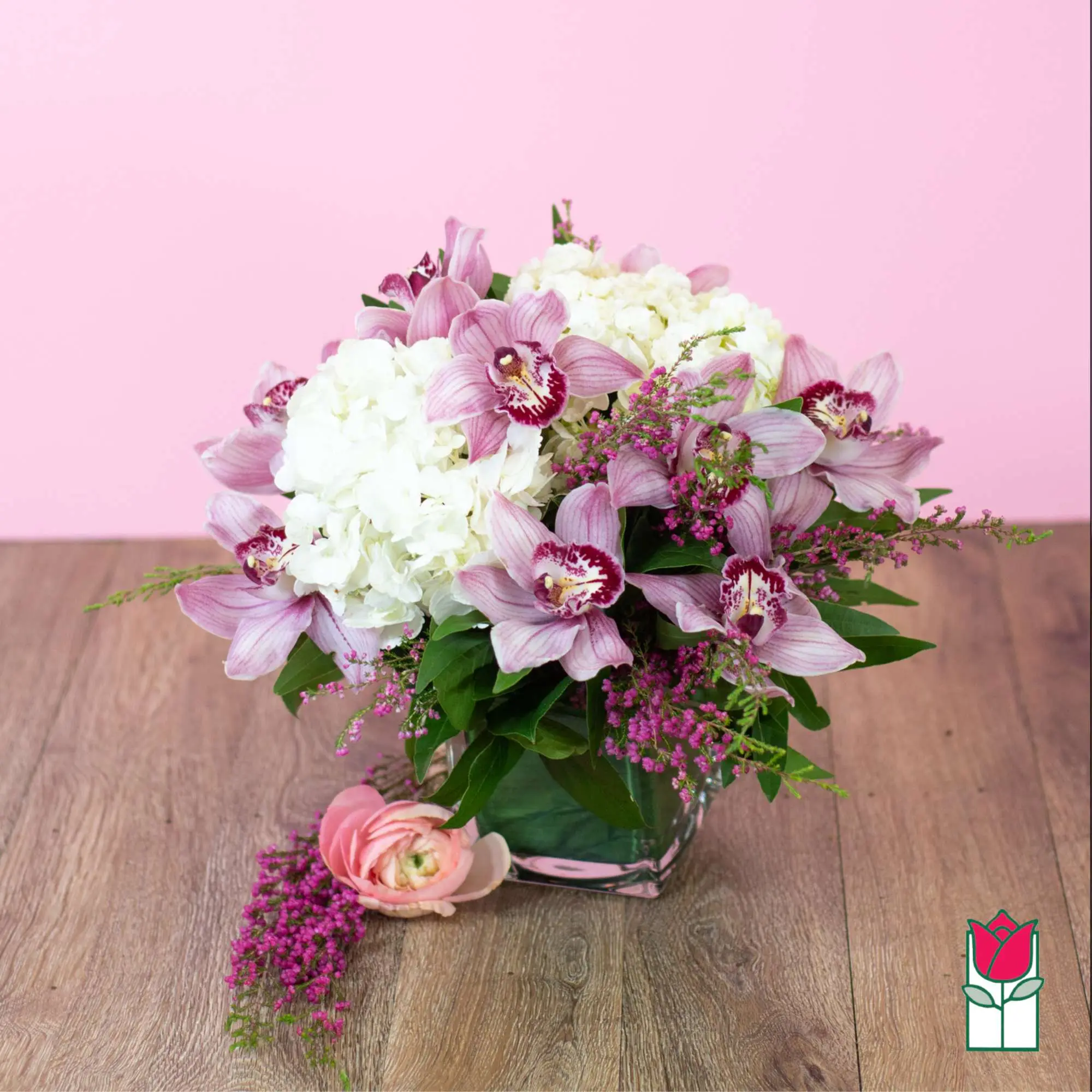 Beretania's Ocean Villa Tropical Bouquet (Seasonal Varieties Vary)