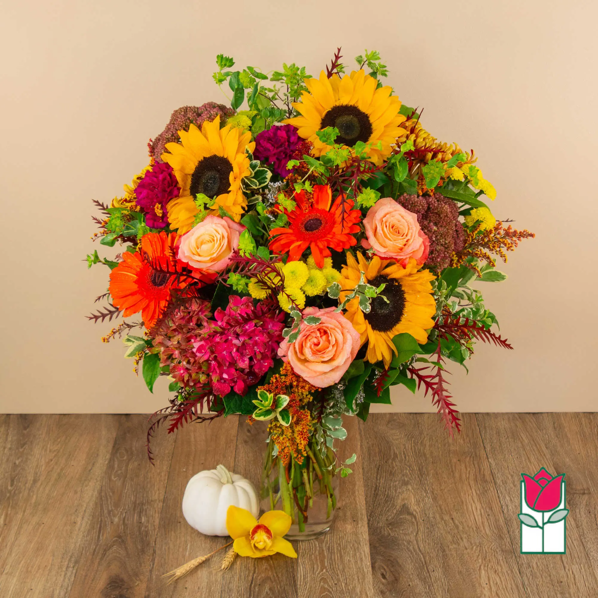 Beretania's Cherished Fall Bouquet (Seasonal Varieties Vary)