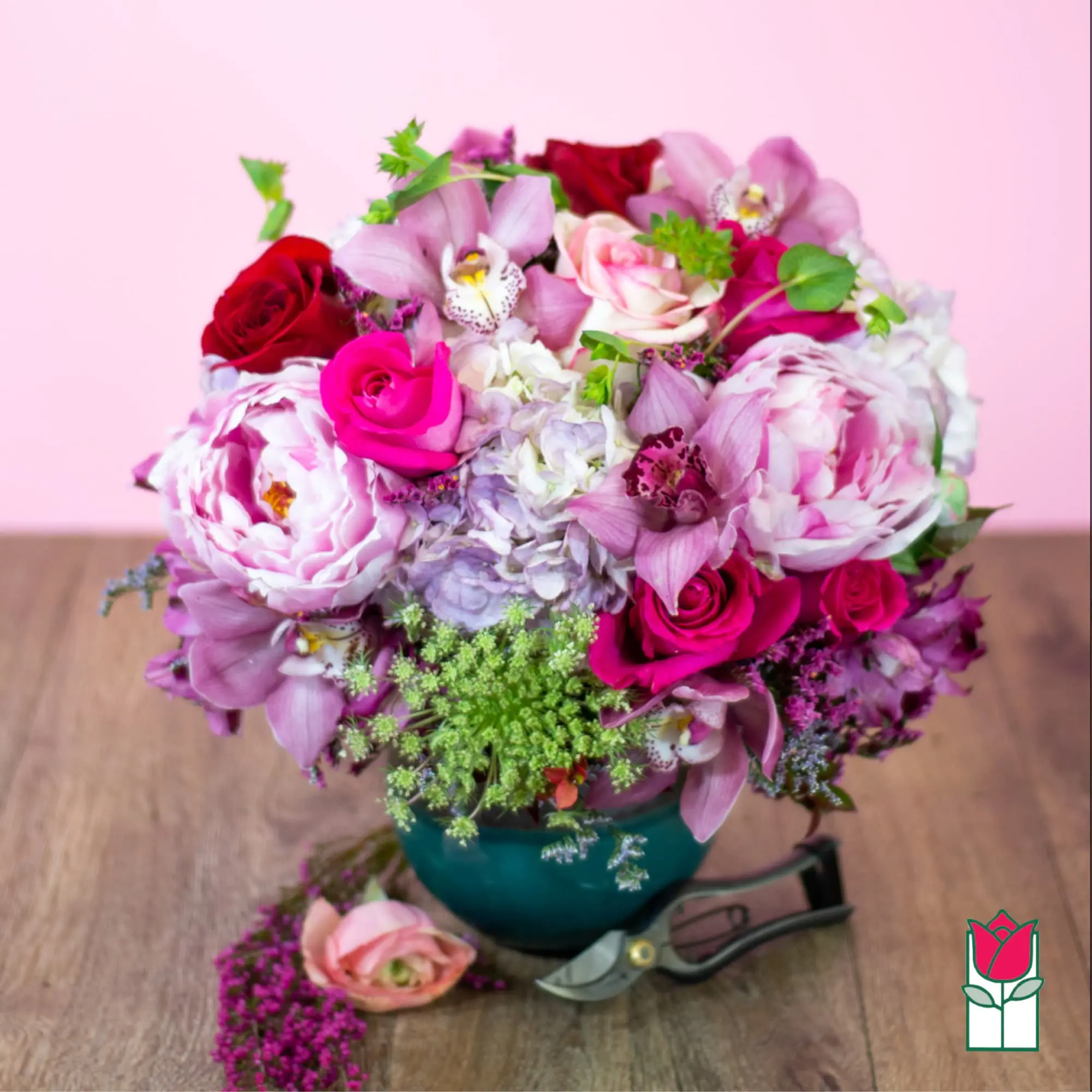 Beretania's Chloe Bouquet (Seasonal Varieties Vary)