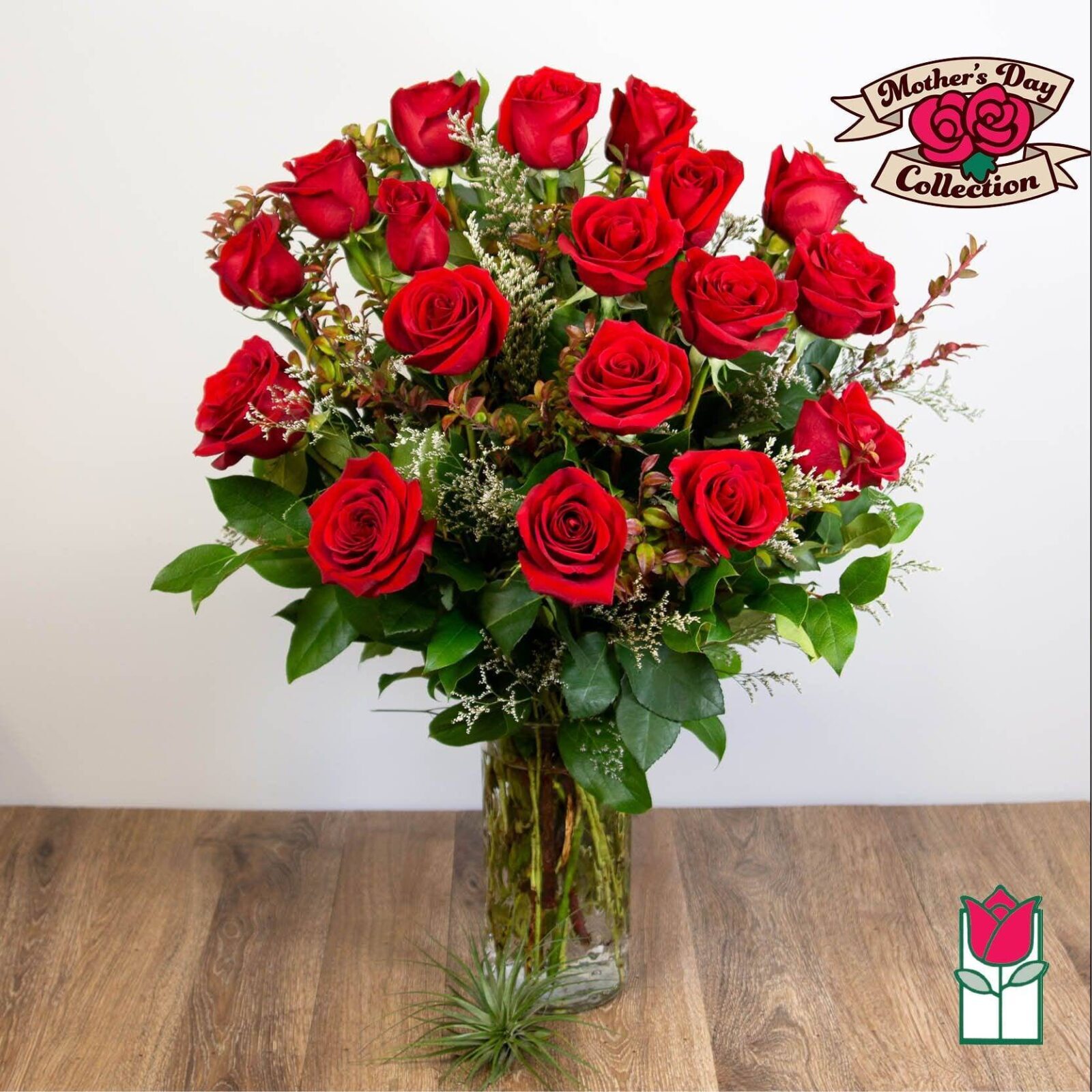 Beretania's 1.5 Doz. Extra Long Stem Red Rose Bouquet (Standard)