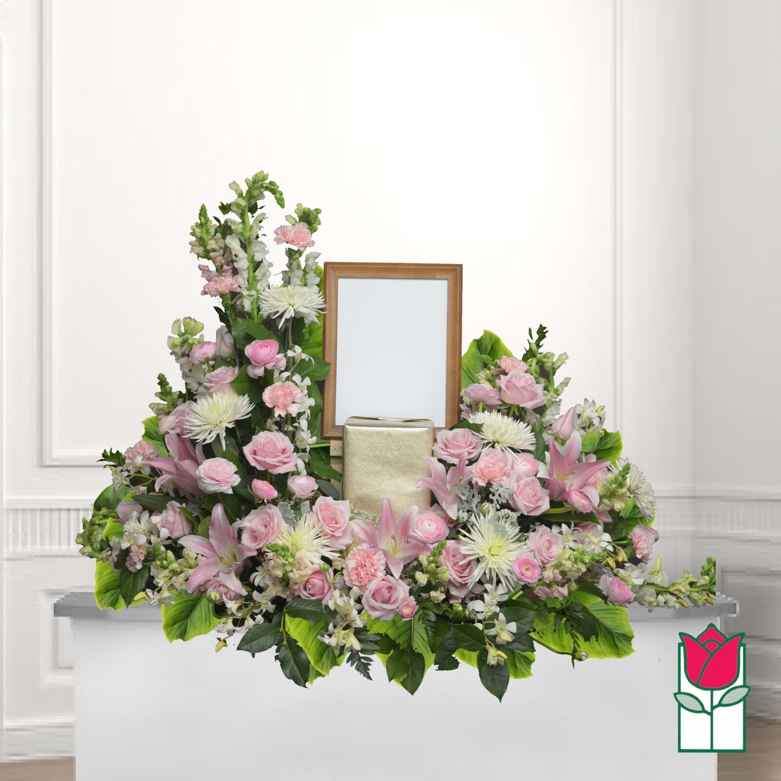Beretania's Uilani Urn Spray (Standard)