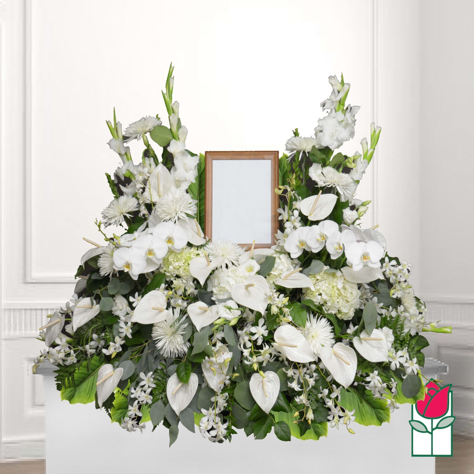 Beretania's Alii Urn Spray (Standard)