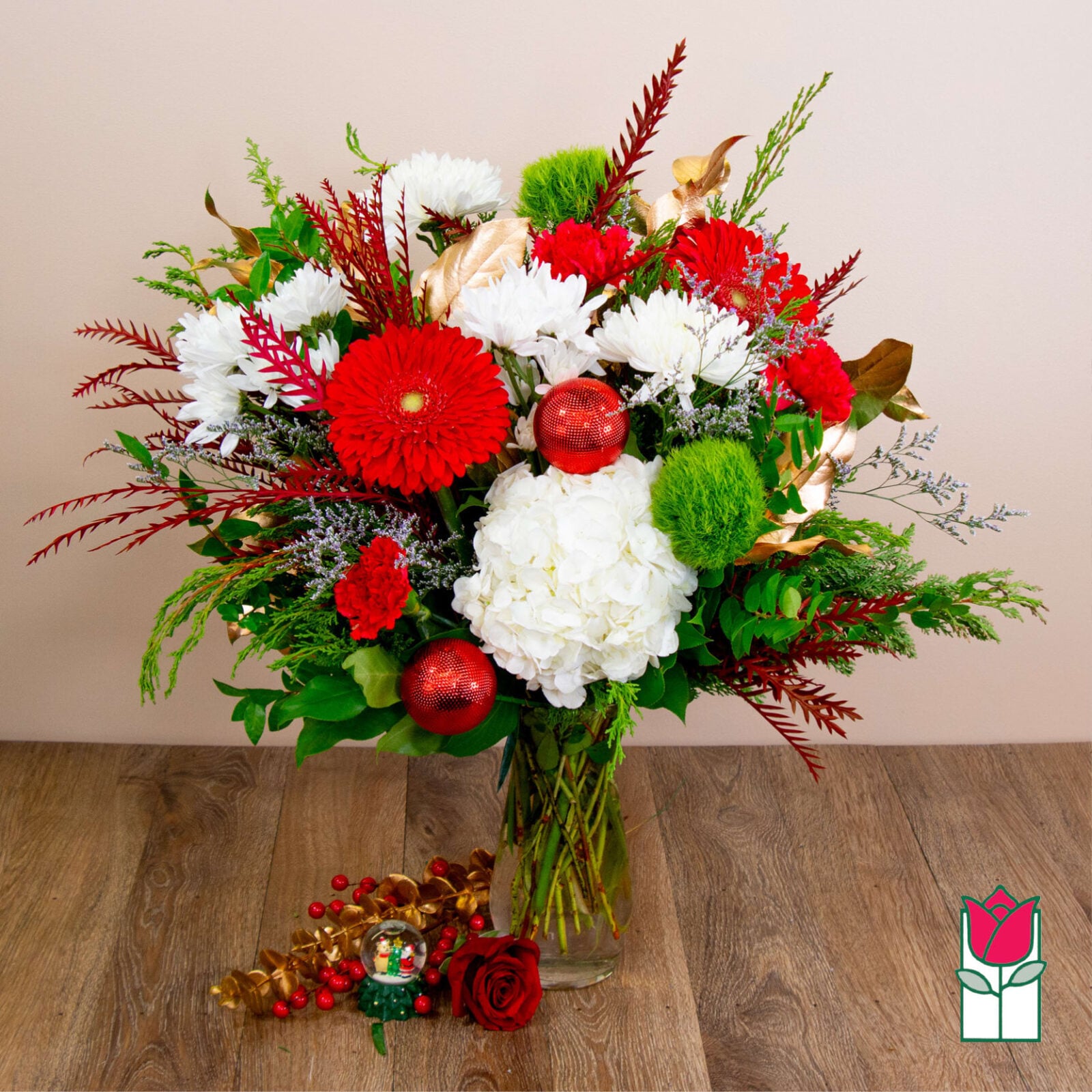 GiftbloomsWinter Dream Bouquet (Standard)