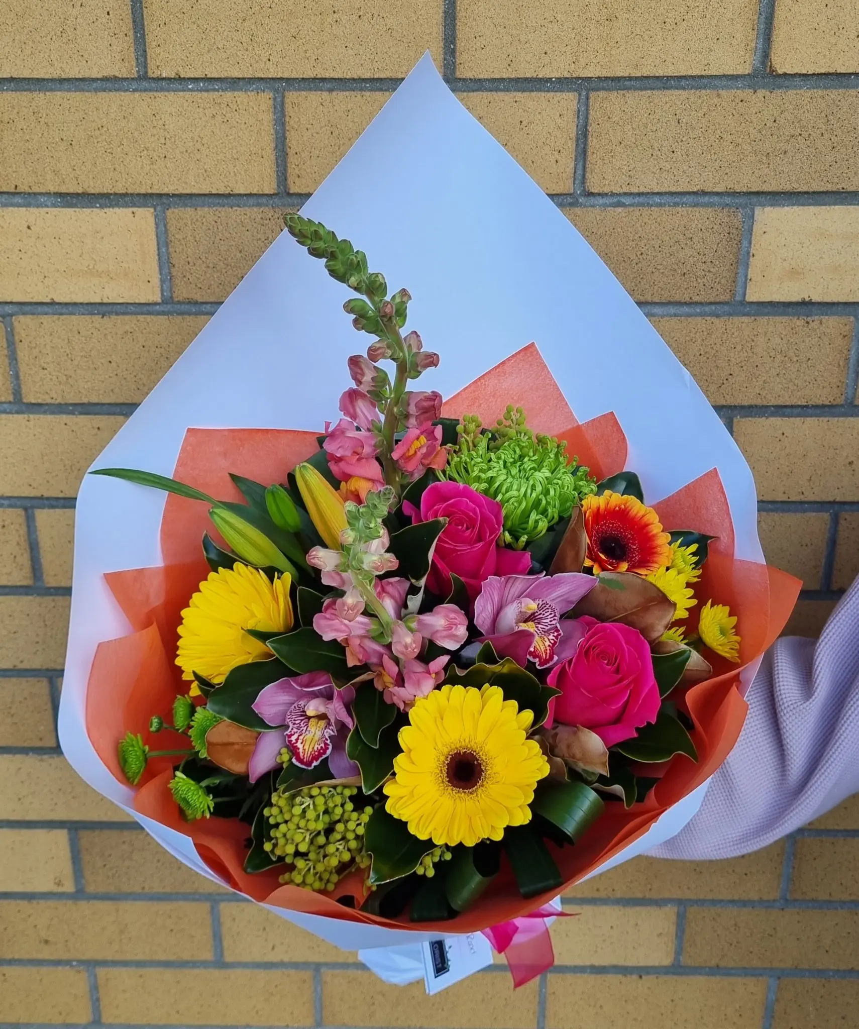 Bright Seasonal Mix Bouquet (Medium)