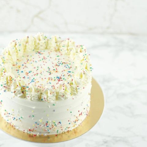 Sprinkle Birthday Cake (6 - 10 people (15cm))