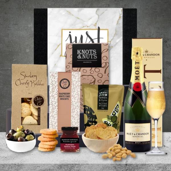 Moet Lovers