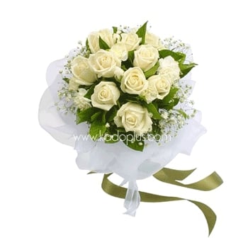 Elegant White Rose Bouquet