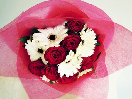 Roses and Gerberas Bouquet