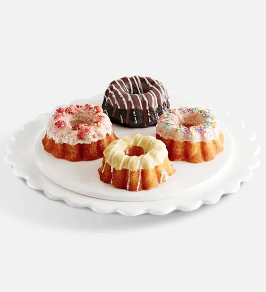 Signature Bundt Cake Assortment with Gourmet Drizzled Strawberries (Signature Bundt Cake Assortment)