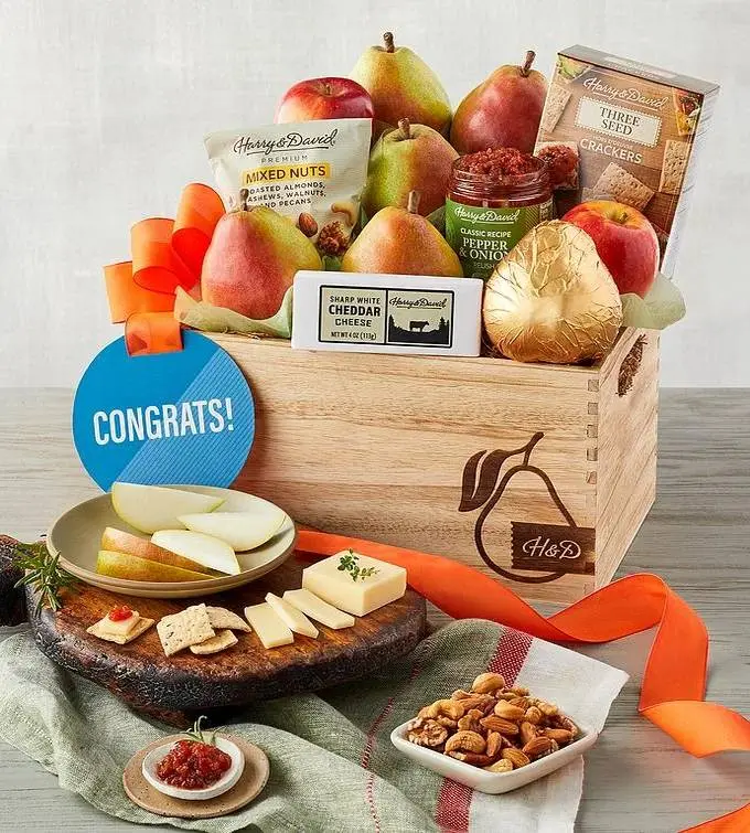 "Congrats" Deluxe Signature Gift Basket