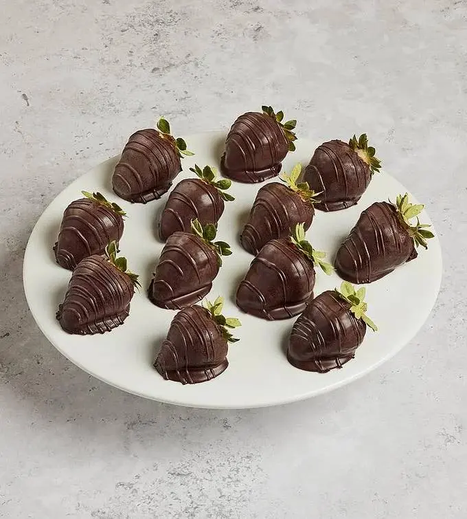 Scharffen Berger Dark Chocolate Hand-Dipped Strawberries - 12 Count
