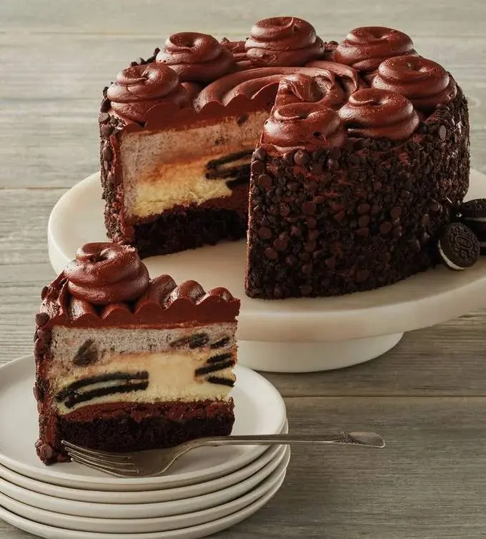 The Cheesecake Factory OREO Dream Extreme Cheesecake - 7"