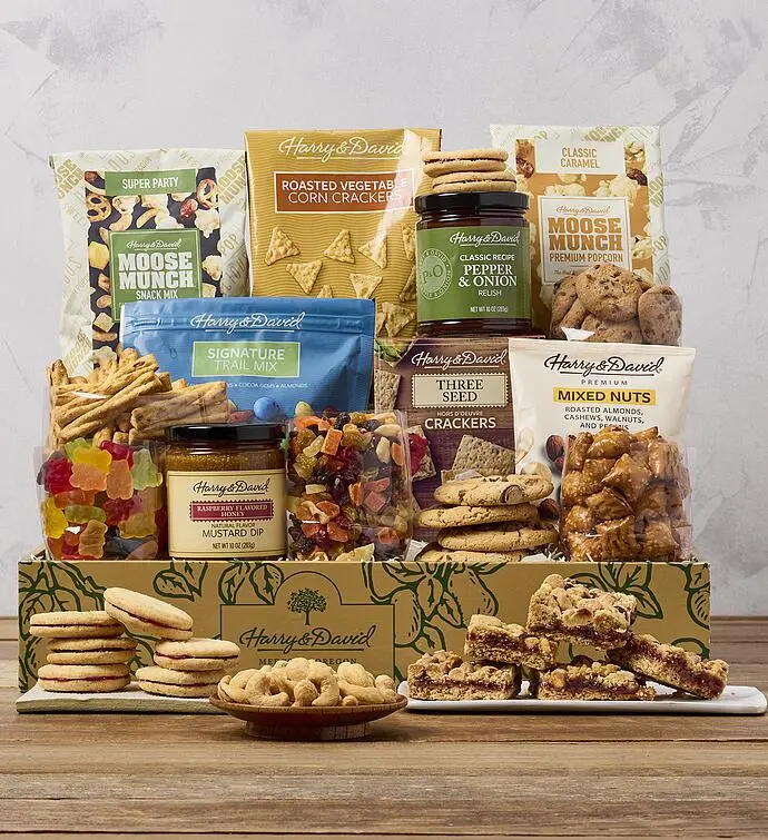 Harry & David Supreme Gift Box with Sweet and Salty Treats