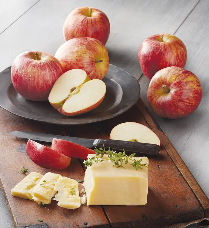 Apples and Aged White Cheddar