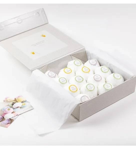 Aromatherapy Bath Bomb Gift Set - 14 Big Relaxing Bath Bombs In A Gift Box