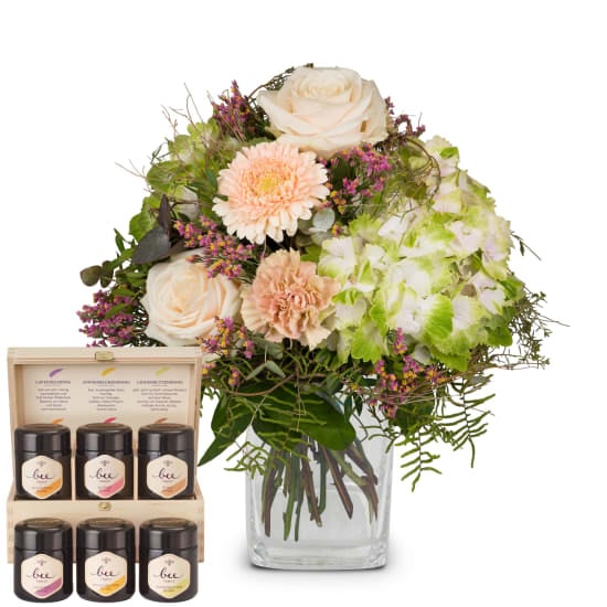 Romantic Hydrangea Bouquet with Bee-Family honey gift set (Minimum)