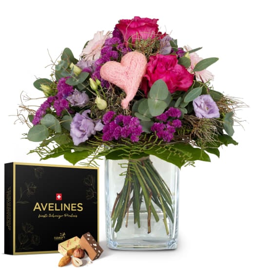 Flower bouquet «Sweet Bloom» with Avelines pralines from Maestrani (Minimum)